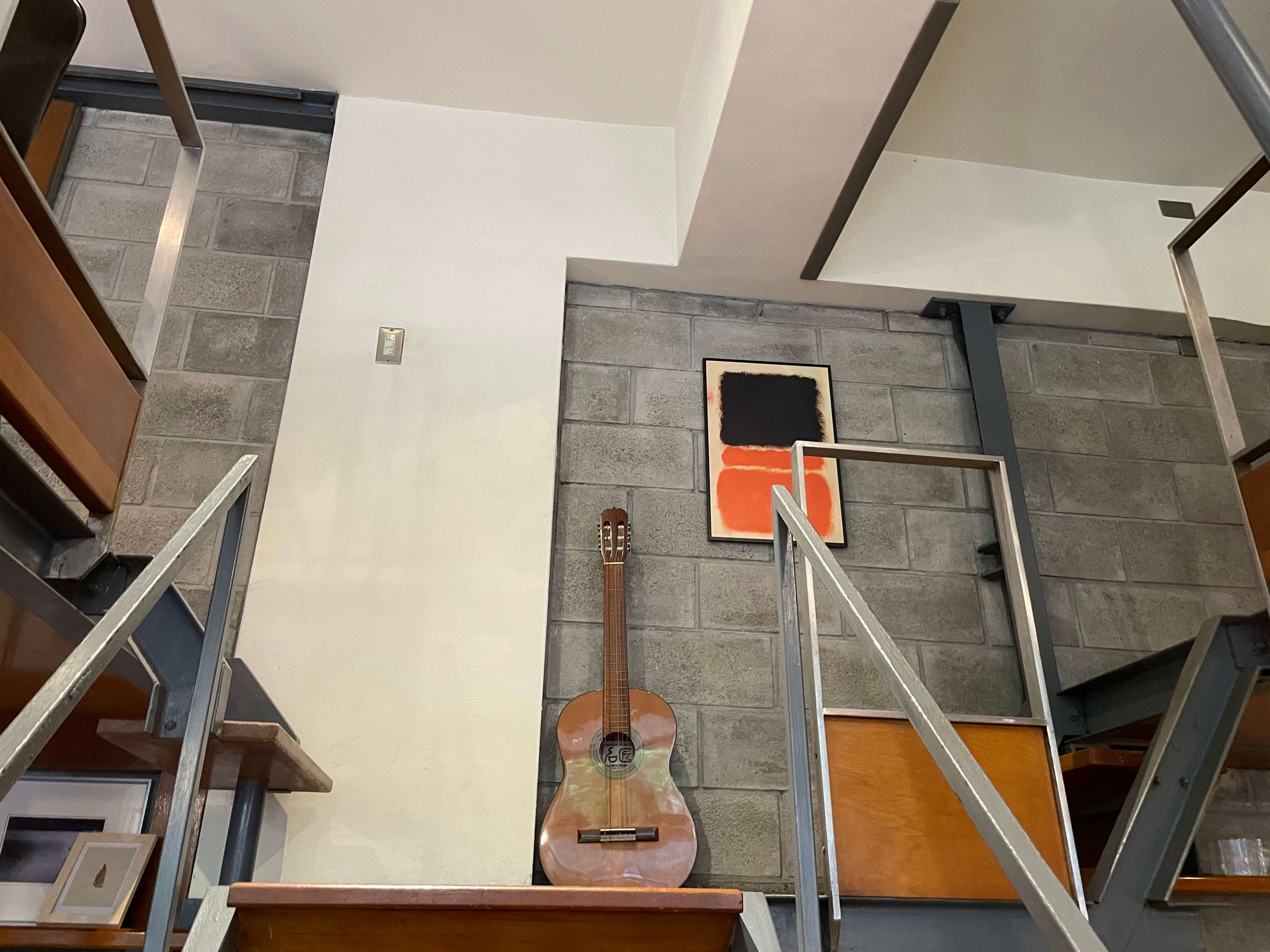 之前看周杰倫發文就是在看這幅畫