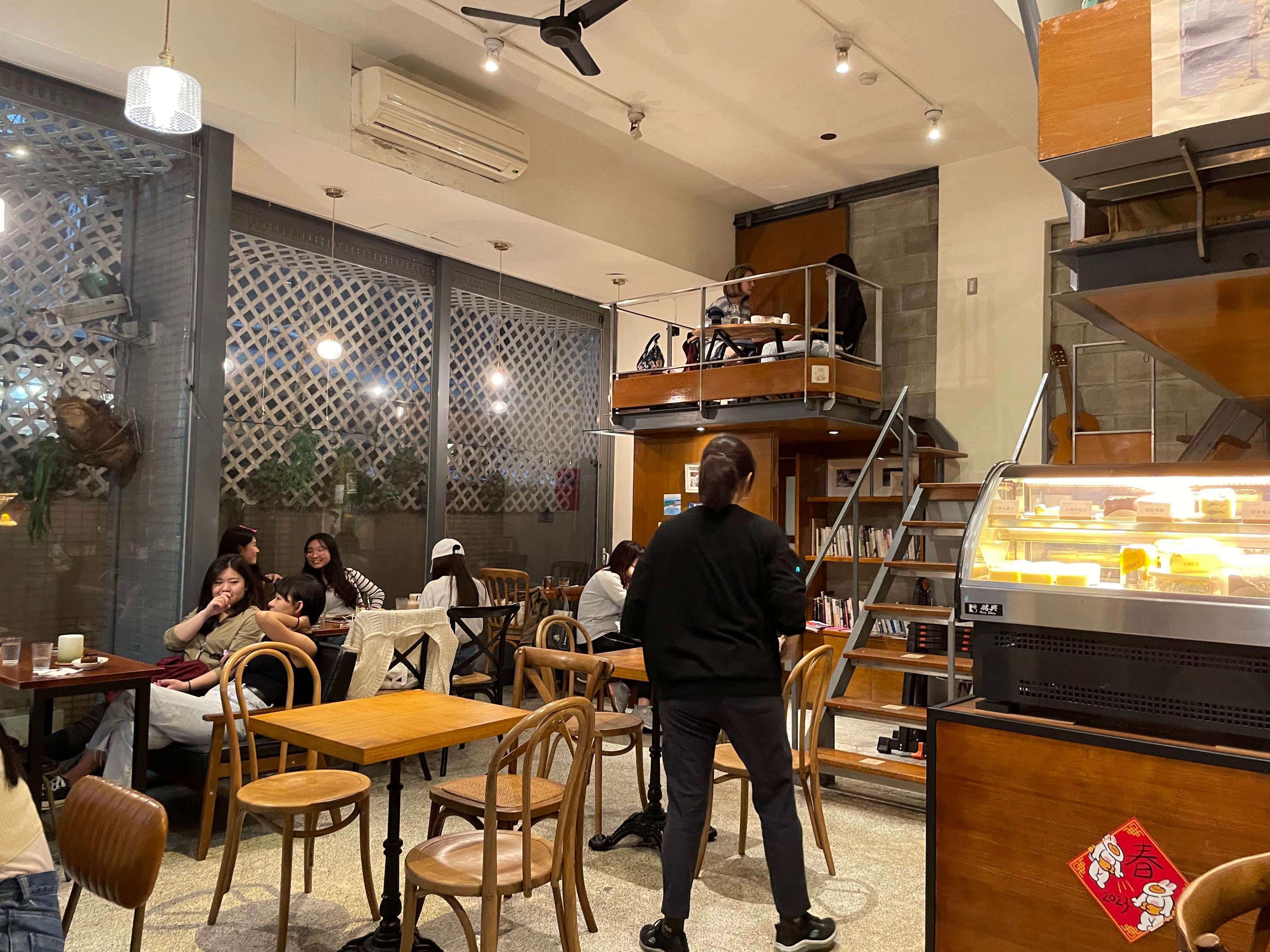 永康階室內座位區